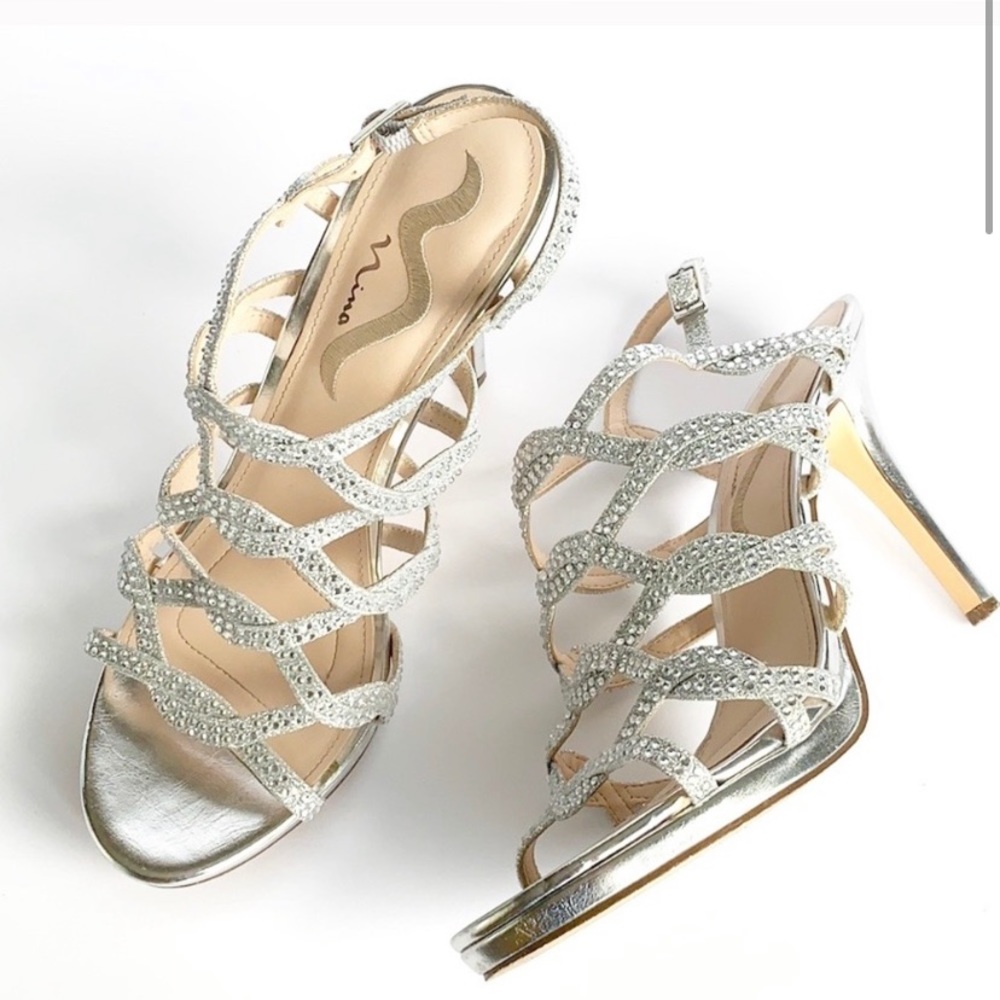 Beautiful Rhinestone wedding party heels euc - Picture 2 of 6